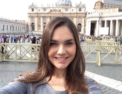 JULIETA-ORTEGA-PHOTO-1 Our Team Staging